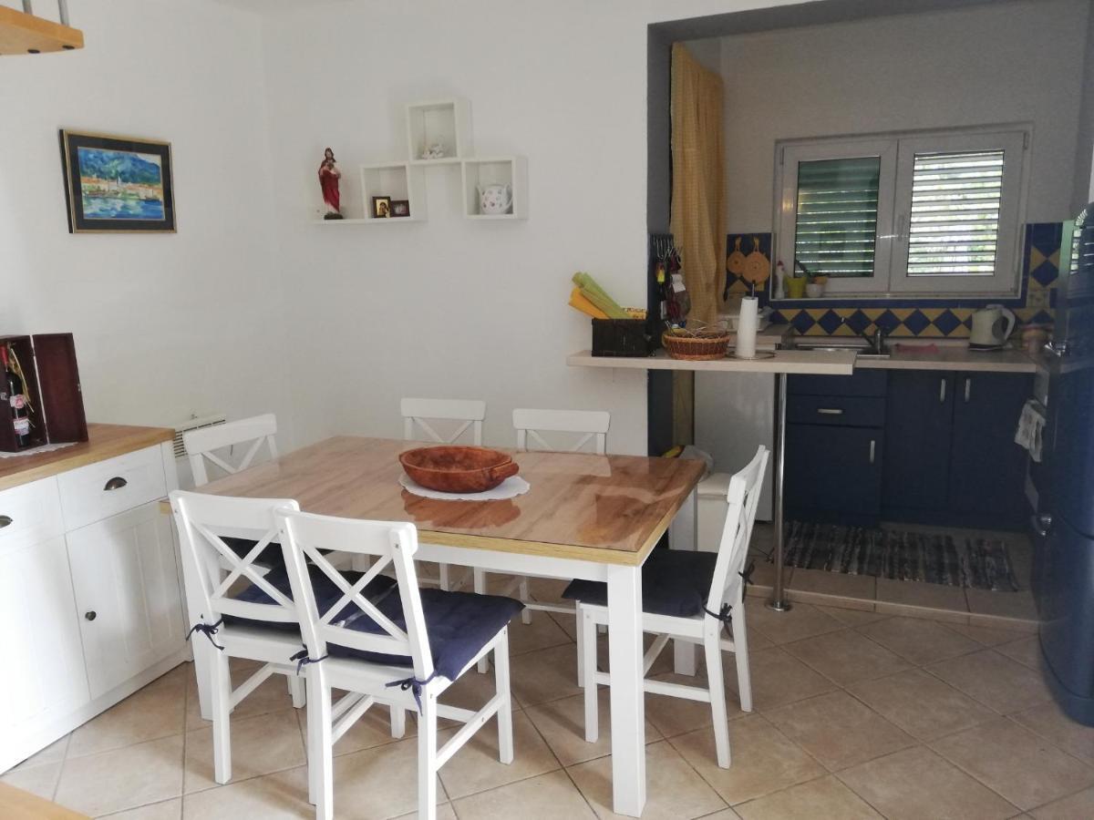 Villa Lora Tučepi المظهر الخارجي الصورة